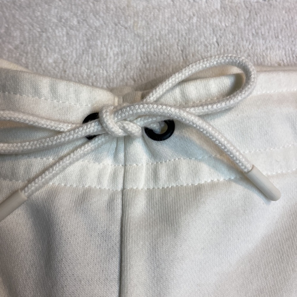 Nike Shorts - Picture 3 of 8